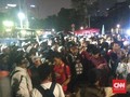 Massa Aksi Reuni 212 Berdendang, Kawat Berduri Terpasang