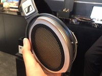 Ini Headset Termahal di Dunia, Seharga Hampir Rp 1 M
