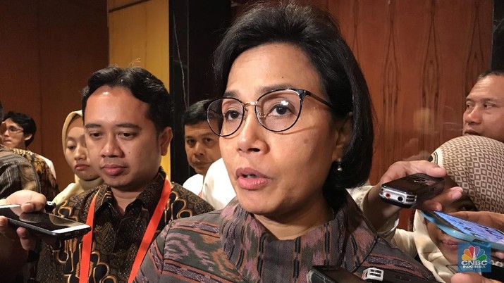 Simak! Kata Sri Mulyani Soal Revisi Tax Treaty RI-Singapura Sri Mulyani Indrawati mengharapkan revisi tax treaty (perjanjian pajak) antara Indonesia dengan Singapura bisa selesai di 2019 ini.