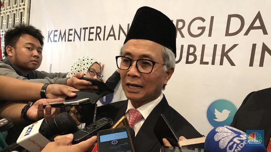 Pertamina baru mau mulai bangun Kilang Balikpapan, Bos SKK nilai agak terlambat 