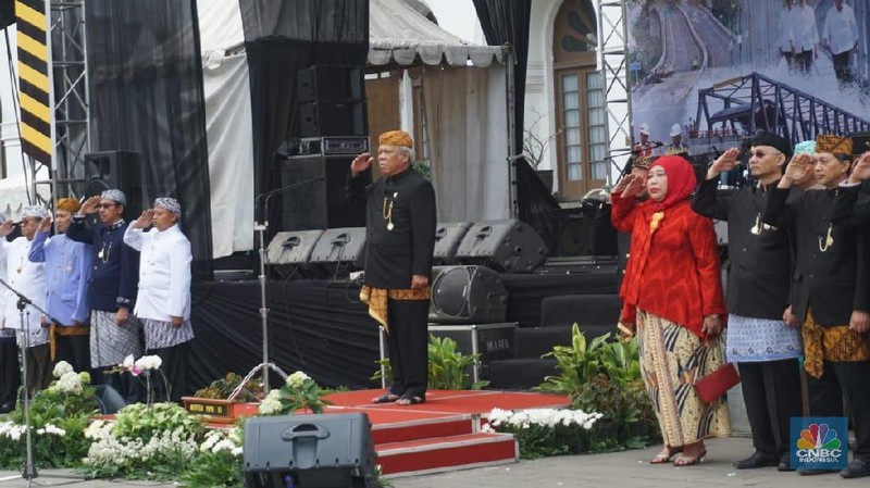 Basuki mengenang kembali kejadian pada 3 Desember 1945, di mana terdapat 7 pegawai PU gugur sewaktu menjaga Gedung Sate.