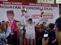 Di Gresik, Sandiaga Uno Diberondong Masalah Warga
