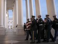 Jasad George HW Bush Kembali Diterbangkan ke Texas