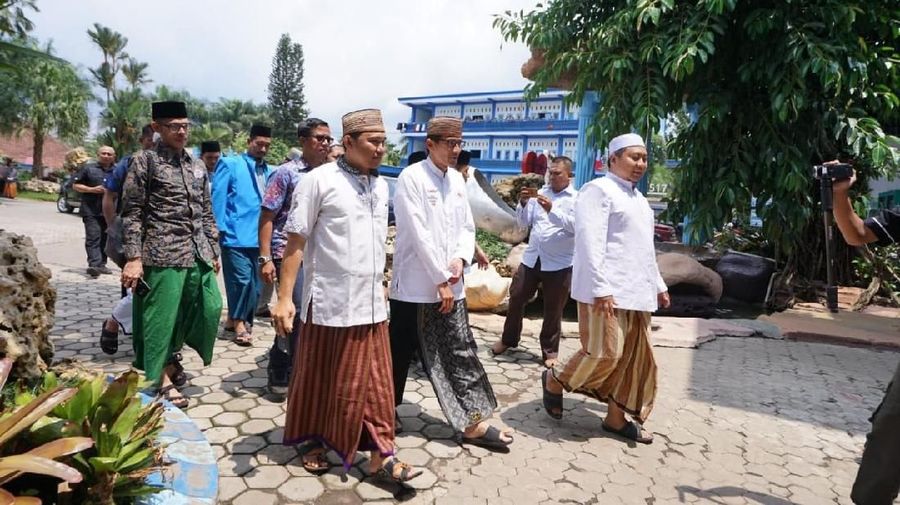Santri yang dididik untuk menciptakan lapangan kerja, bukan mencari kerja.