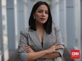 Angel Pieters, Cinta dan Album Perdana