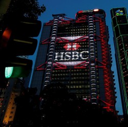 Memo ke Karyawan, HSBC Bakal PHK 35.000 Orang