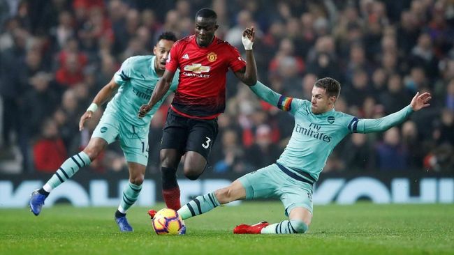 Manchester United vs Arsenal Imbang di Babak Pertama