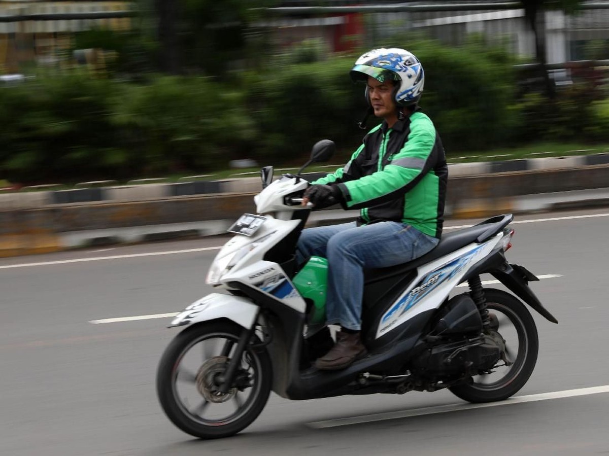 Penghasilan dan Jam Kerja Mitra Grab Ojek Online di Bali dan Makassar 2025