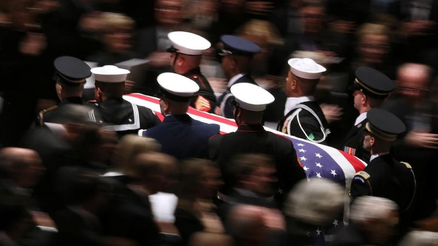 George Herbert Walker Bush merupakan presiden ke-41 AS dan ia seorang veteran Perang Dunia II.