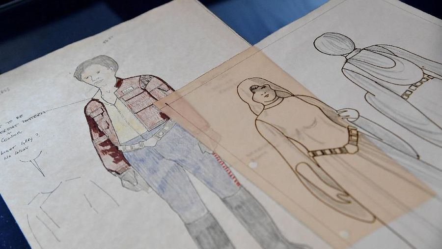 Sketsa tersebut mengungkapkan desain kostum awal untuk Darth Vader, Luke Skywalker dan karakter 