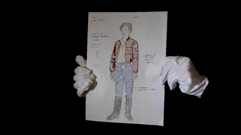 Sketsa tersebut mengungkapkan desain kostum awal untuk Darth Vader, Luke Skywalker dan karakter 