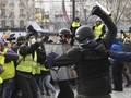 Warga Tewas Saat Demo BBM di Iran Sampai Setahun Rompi Kuning