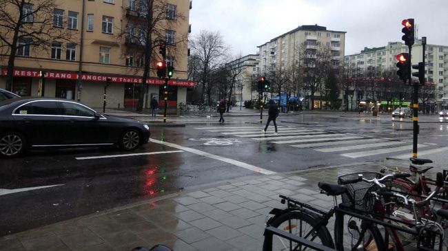 Trotoar Tanpa Pecel Lele di Stockholm