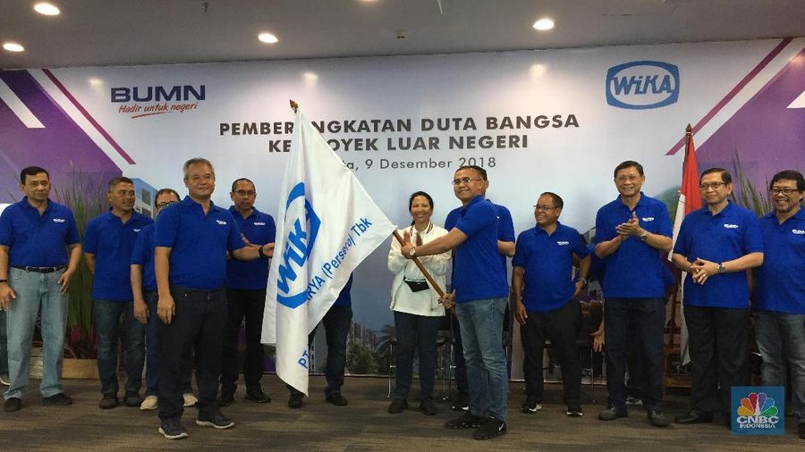 Menteri BUMN Rini Soemarno melepas 311 tenaga kerja PT Wijaya Karya (Persero) Tbk. (WIKA) ke empat negara, yakni Aljazair, Niger, Taiwan, dan Malaysia.