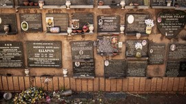 FOTO: Mencari Liang Lahad untuk Jasad di Afrika Selatan