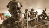 Patung-patung yang menjadi koleksi Museum Afrika yang menghabiskan dana $75,1 juta atau sekitar Rp1 biliun untuk renovasinya. (REUTERS/Yves Herman)