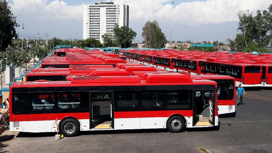 Penerapan keringanan sektor keuangan bagi pelaku usaha kena dampak corona di lapangan masih belum efektif.