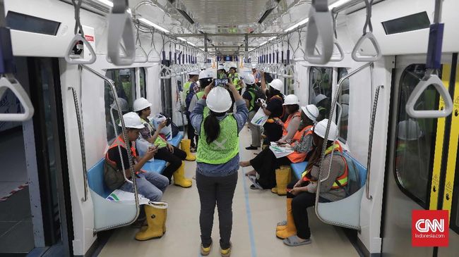 Timbang-timbang Rencana Tarif MRT Rp8.500