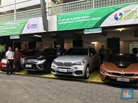 Jakarta Ada Pom Listrik, Isi Daya Mobil Tesla Cuma 15 Menit
