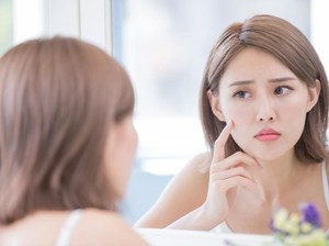 Cara Menghilangkan Flek Hitam di Usia 40 Tahun Secara Alami