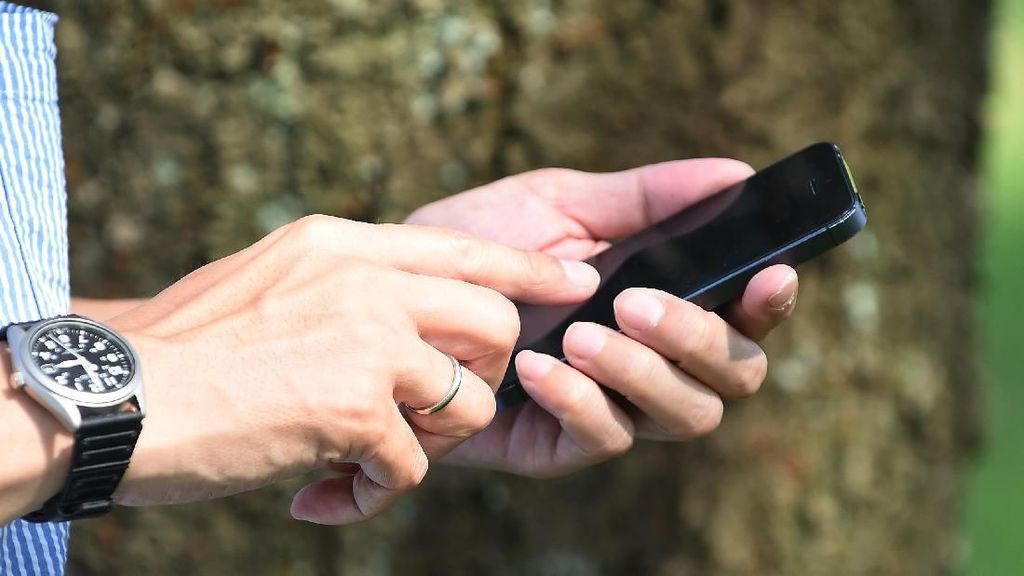 Curhat Warga yang Hidup Setahun Tanpa Medsos dan WhatsApp Curhat Warga yang Hidup Setahun Tanpa Medsos dan WhatsApp