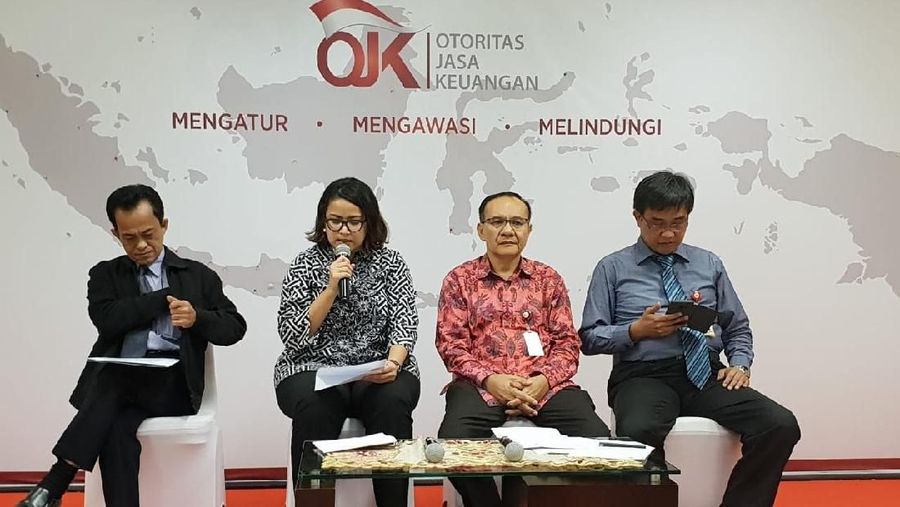 Maksudnya, selain membantu pendanaan UMKM diharapkan P2P lending dapat membantu pengusaha kecil dalam memasarkan produk.