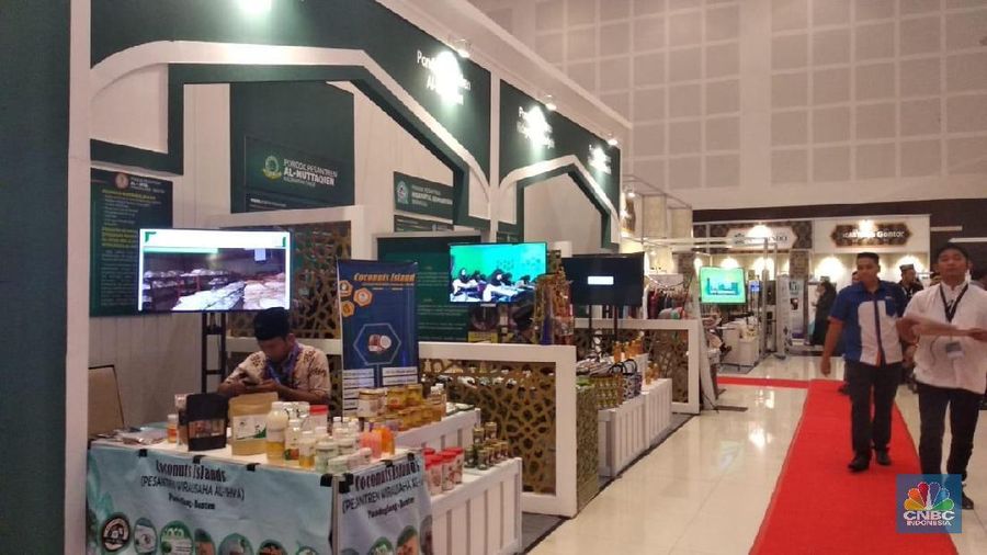 Festival Ekonomi Syariah Indonesia 2018, merupakan salah satu strategi promosi untuk memperkenalkan ekonomi syariah