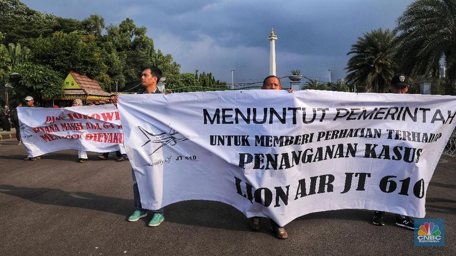 Dari sekian banyak penumpang dan awak kapal yang sudah ditemui, masih ada 64 korban sisanya hingga kini belum ada kejelasan.