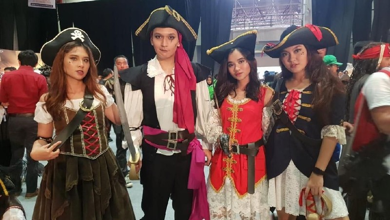 Kali ini, Spirit of Millennials meramaikan pesta kostum bertema game, superhero, atau anime.