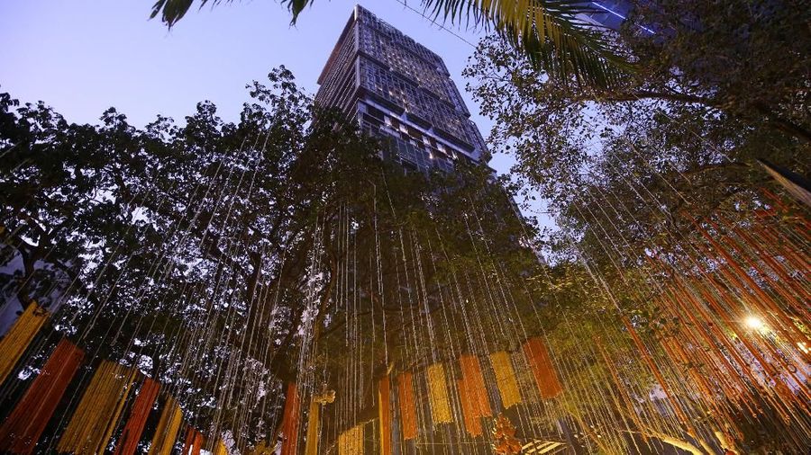 Kepala konglomerat Reliance luas yang kekayaan bersihnya Forbes mencapai Rp 622 Triliun.