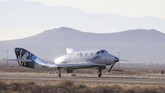 Pada 2014, percobaan terbang pertama Virgin Galactic gagal dan membunuh seorang pilot serta melukai seorang lainnya.(REUTERS/Gene Blevins)
