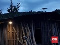 Lampu Hemat Energi Solusi Sementara Terangi Daerah Terpencil