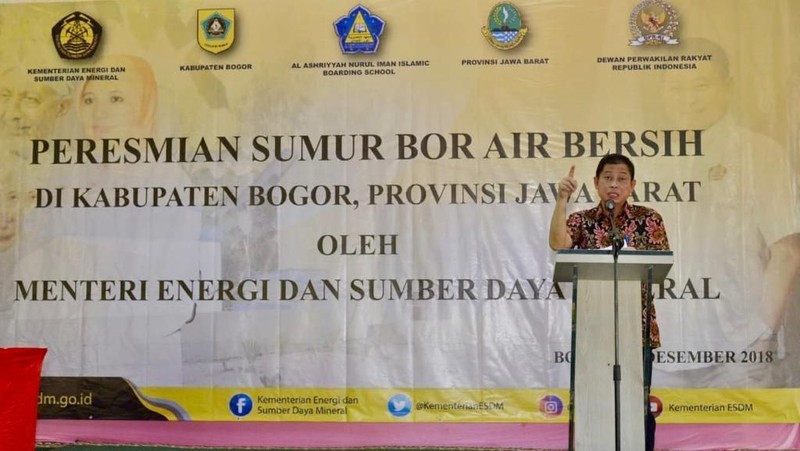Jonan meresmikan 8 dari 40 sumur bor air tanah di Kabapaten Bogor yang dibangun dalam 3 tahun terakhir dan dapat melayani 80.000 jiwa.