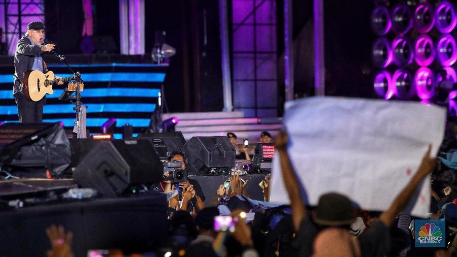 Konser ini bertajuk 'Nostalgia 3 Dekade' yang menampilkan musisi lintas generasi dari masa ke masa