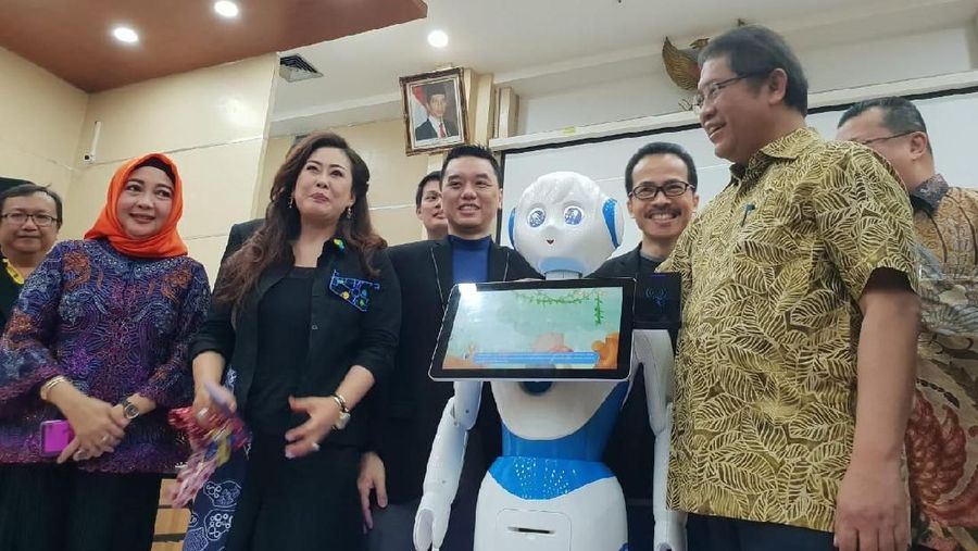 Salah satunya yang tergolong cukup baru, berkaitan dengan investasi robotik.