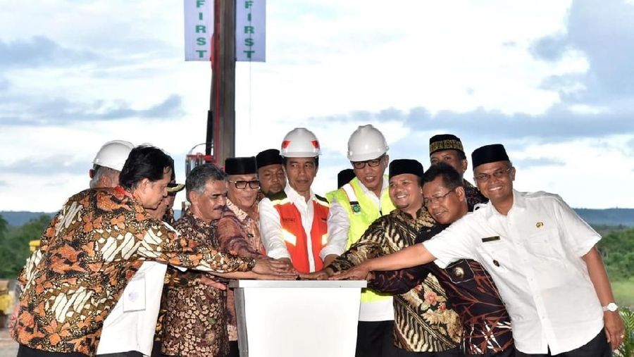 Pemerintah memperkirakan bahwa Trans Sumatra dari Lampung hingga Aceh akan tersambung sepenuhnya di tahun 2024 mendatang.