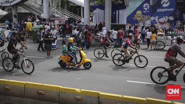  Sepeda  Listrik  Migo  Bebas Berkeliaran di Car Free Day Jakarta 