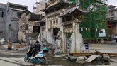 Akibat pembangunan dan investasi besar-besaran selama satu dekade terakhir untuk mengubah wajah Desa Shazhou, Rucheng, pejabat daerah setempat tercatat memiliki tumpukan utang sebesar US$1 miliar. (REUTERS/Shu Zhang).