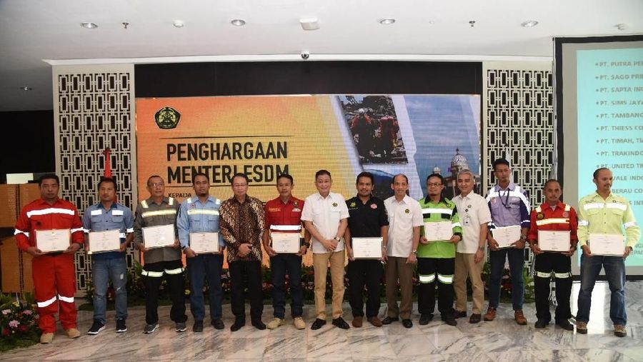 Kementerian ESDM berikan penghargaan ke sejumlah perusahaan