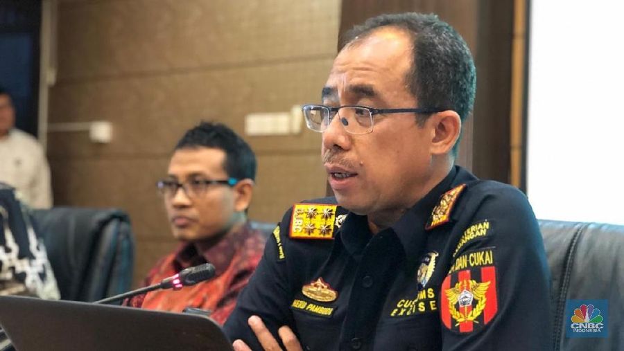 Direktorat Jenderal Bea dan Cukai Kementerian Keuangan cukup pede realisasi penerimaan bea dan cukai sepanjang 2018 di atas 100%.