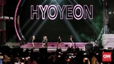 Hyoyeon SNSD pun tampil menggebrak panggung HUT 17 Transmedia, 16 Desember 2018, dan membuka penampilan dengan lagu 'Mystery'. (CNN Indonesia/Andry Novelino)
