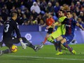 Barcelona Kalahkan Levante 5-0, Messi Hattrick