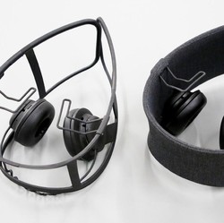 8 Risiko Ini Mengintai Kamu yang Kelamaan Pakai Earphone
