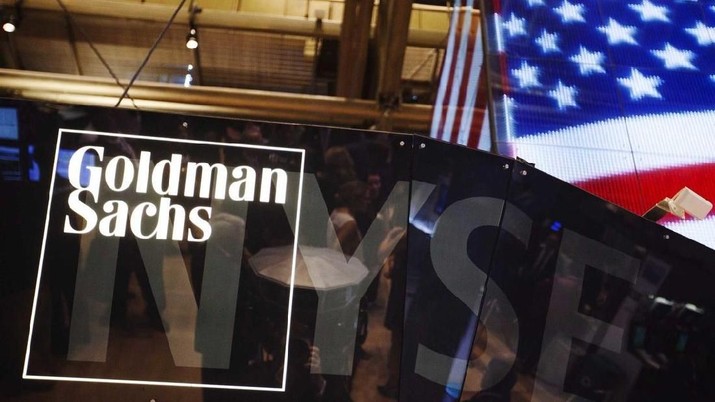 The Goldman Sachs logo is displayed on a post above the floor of the New York Stock Exchange, September 11, 2013. REUTERS/Lucas Jackson