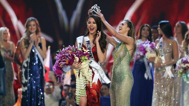 Wakil Filipina, Catriona Gray Jadi Miss Universe 2018