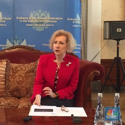 AS-China Perang Dagang, RI-Rusia Pilih Kerja Sama