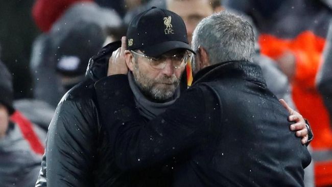 Mourinho Dipecat Man United, Klopp Tetap Beri Respek