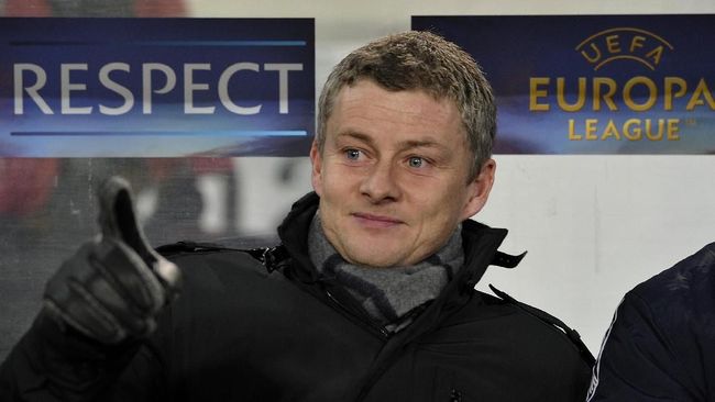 Ole Gunnar Solskjaer Resmi Tangani Manchester United