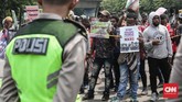 Operasi Trikora yang diperingati massa aktivis Papua itu merujuk pada kegiatan militer di bawah Komando Mandala yang dipimpin Mayjen Soeharto (kemudian menjadi Presiden kedua RI). (CNNIndonesia/Safir Makki)