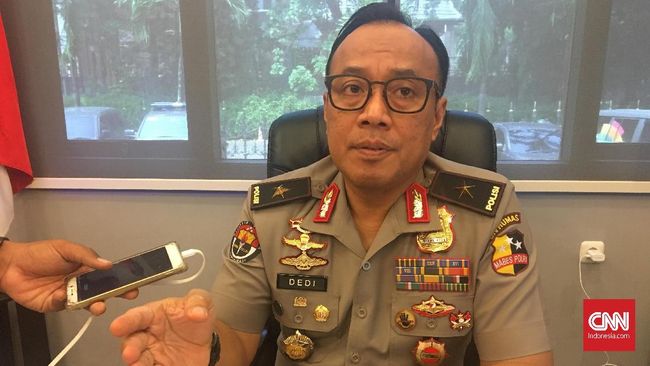 Polri Identifikasi Pembuat Hoaks Tujuh Kontainer Kotak Suara